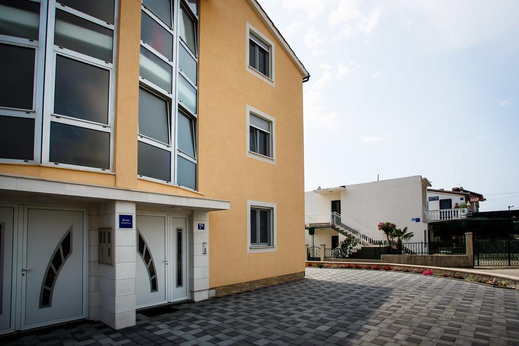 Rogoznica Apartments Kristina Exterior photo